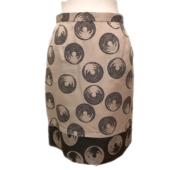 BCBGMaxAzria Dresses & Skirts - $158 BCBG MAXAZRIA SILK JADEN SKIRT SIZE 2 EUC